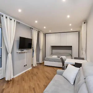 5 Nirone Center Appartamento Milano
